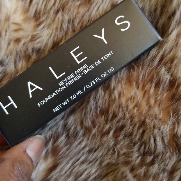 Make-Up Bundle - Picture 7 of 7